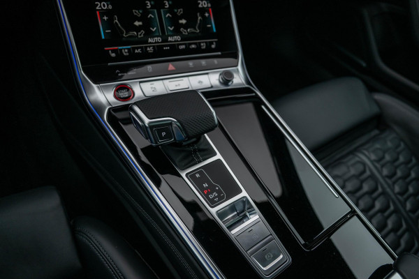 Audi RS6 Avant 4.0 TFSI quattro Kreide RS Dynamic Plus 305km/h