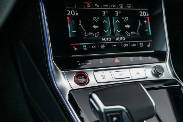 Audi RS6 Avant 4.0 TFSI quattro Kreide RS Dynamic Plus 305km/h