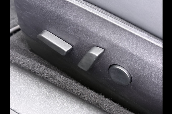 Tesla Model 3 SR+ 60kWh 326PK AutoPilot Leer PanoramaDak Adaptive Cruise Lmv 18" Camera's Elektr.-Stuur+Stoelen+Spiegels+Geheugen+Easy-Entry+V Ecc Navi Led DAB Voorverwarmen interieur via App Keyless One-Pedal-Drive Origineel Nederlandse Auto 1584kg licht! slechts 67 euro belasting p/m