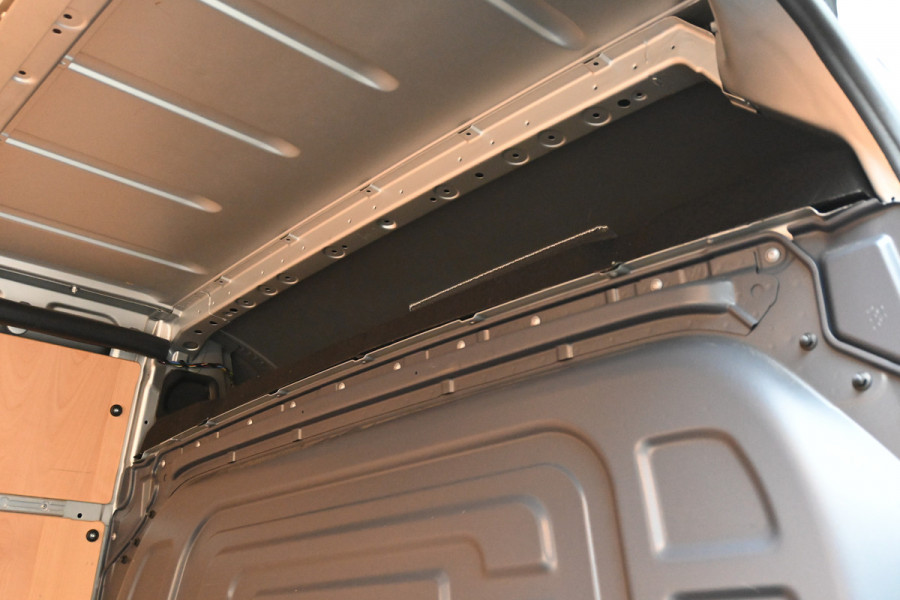 Mercedes-Benz Sprinter 317 CDI L2H2 RWD 3500 kg trekhaak, MBUX met camera, Comfort stoel, Etc.