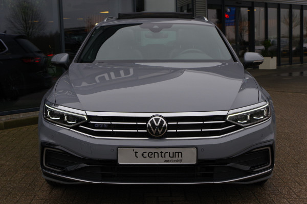 Volkswagen Passat Variant 1.4 TSI 214 PK GTE BNS PHEV, Trekhaak, Panoramadak, LEder-Alcantara, Matrix-LED, Winterpakket, 360 Camera