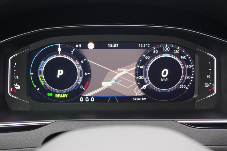 Volkswagen Passat Variant 1.4 TSI 214 PK GTE BNS PHEV, Trekhaak, Panoramadak, LEder-Alcantara, Matrix-LED, Winterpakket, 360 Camera