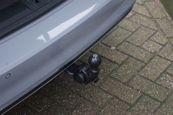 Volkswagen Passat Variant 1.4 TSI 214 PK GTE BNS PHEV, Trekhaak, Panoramadak, LEder-Alcantara, Matrix-LED, Winterpakket, 360 Camera