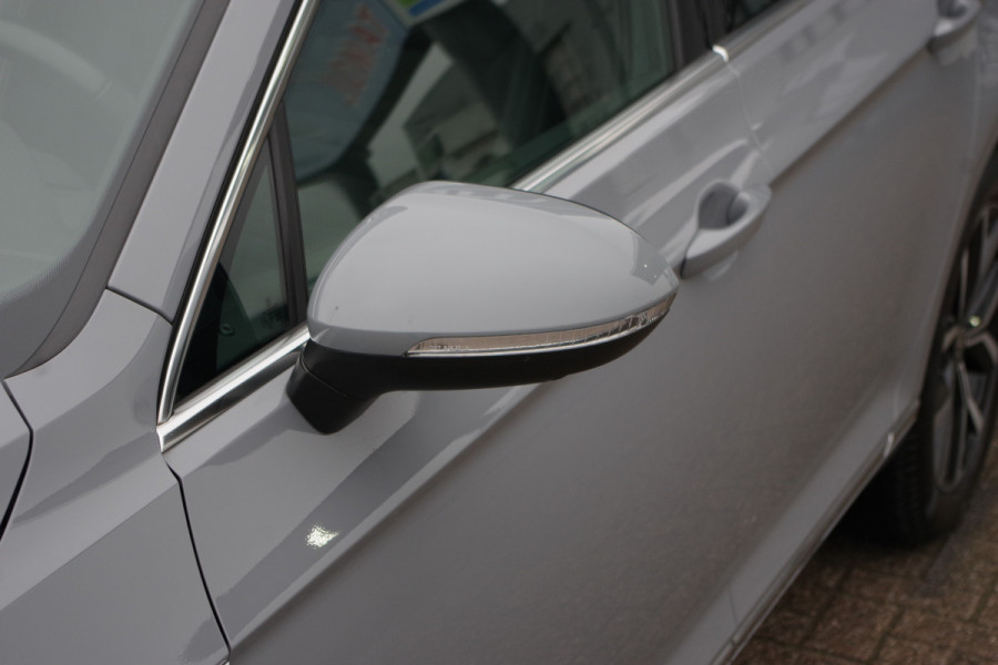 Volkswagen Passat Variant 1.4 TSI 214 PK GTE BNS PHEV, Trekhaak, Panoramadak, LEder-Alcantara, Matrix-LED, Winterpakket, 360 Camera