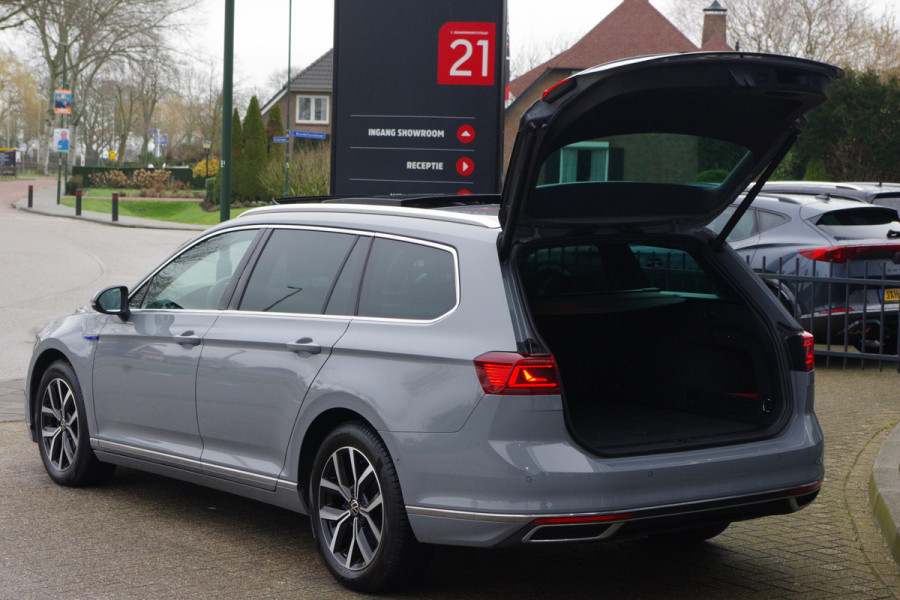 Volkswagen Passat Variant 1.4 TSI 214 PK GTE BNS PHEV, Trekhaak, Panoramadak, LEder-Alcantara, Matrix-LED, Winterpakket, 360 Camera