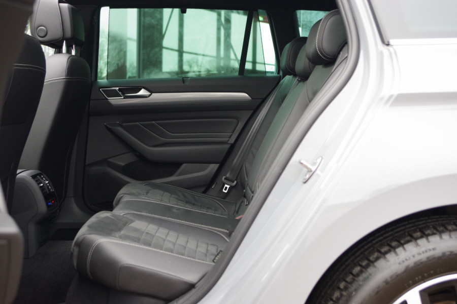 Volkswagen Passat Variant 1.4 TSI 214 PK GTE BNS PHEV, Trekhaak, Panoramadak, LEder-Alcantara, Matrix-LED, Winterpakket, 360 Camera