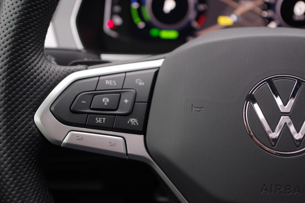Volkswagen Passat Variant 1.4 TSI 214 PK GTE BNS PHEV, Trekhaak, Panoramadak, LEder-Alcantara, Matrix-LED, Winterpakket, 360 Camera