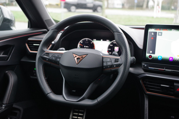 CUPRA Formentor 1.4 e-Hybrid VZ 245 PK Performance PHEV, Adap. Cruise Control, Memory, Kuipstoelen, Memory, Matrix-LED