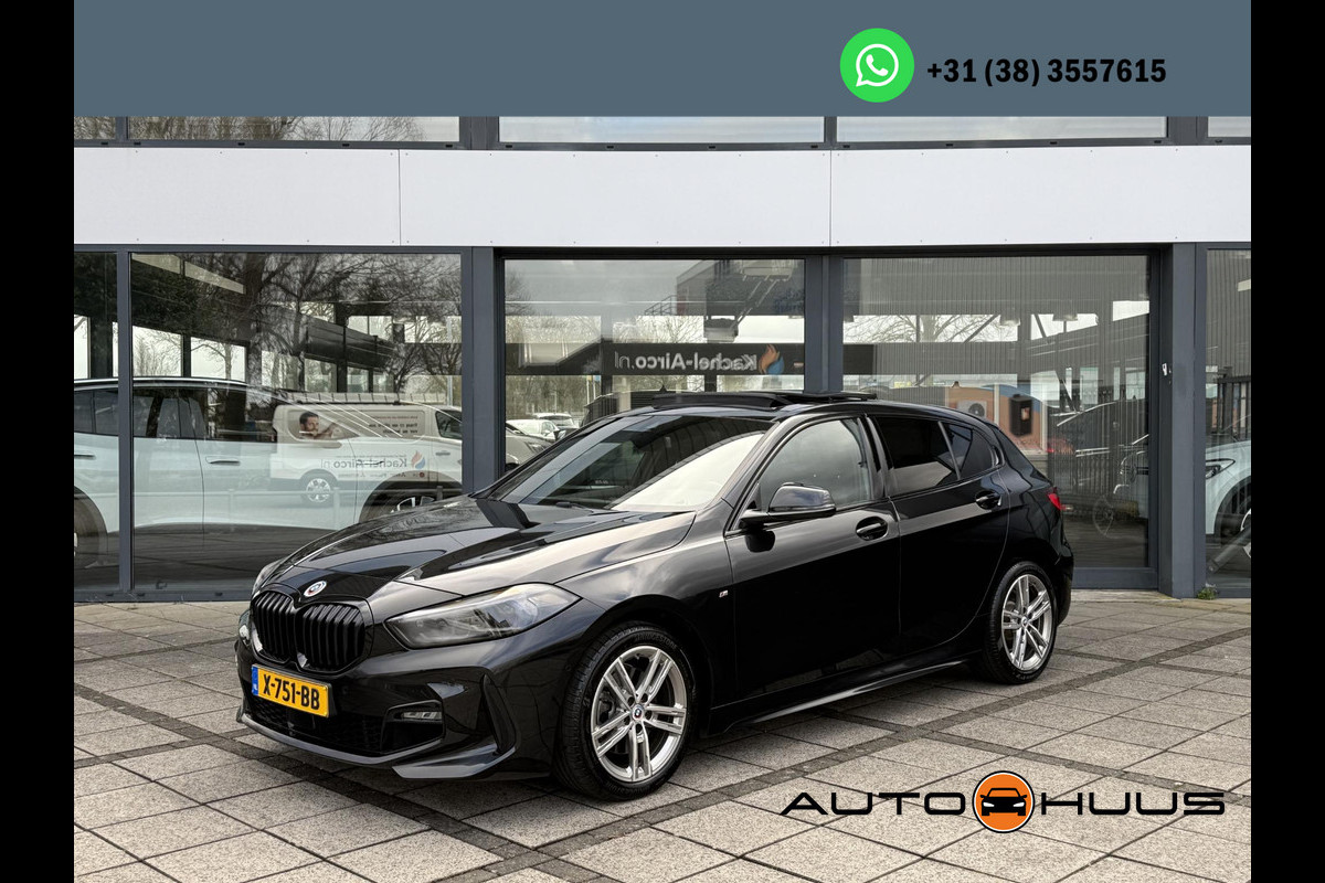 BMW 1-serie 118i Aut. M-Sport Edition | Panorama | Camera | Sport Stoelen | Sfeer Verlichting | Apple Carplay |