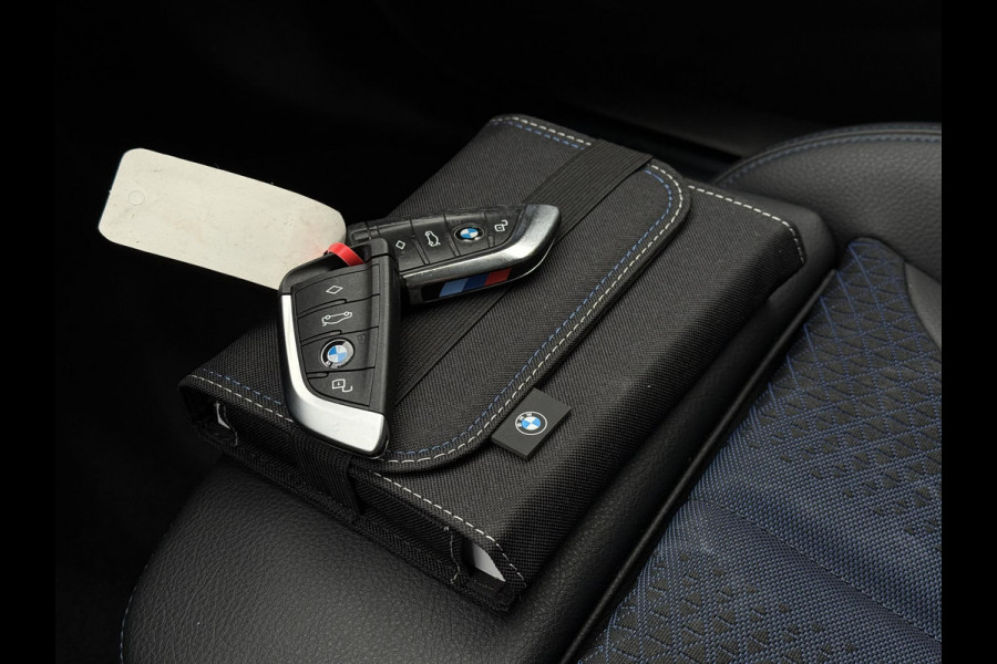 BMW 1-serie 118i Aut. M-Sport Edition | Panorama | Camera | Sport Stoelen | Sfeer Verlichting | Apple Carplay |