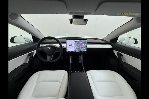 Tesla Model 3 RWD SR plus 325PK LFP SOH 91% Accu Ivory Lmv 18" AutoPilot Leder Panoramadak Adaptive-Cruise Camera's Elektr.-Stuur+Stoelen+Spie Navi LED DAB Voorverwarmen Keyless One-Pedal-Drive 1e Eigenaar Origineel Nederlandse Auto