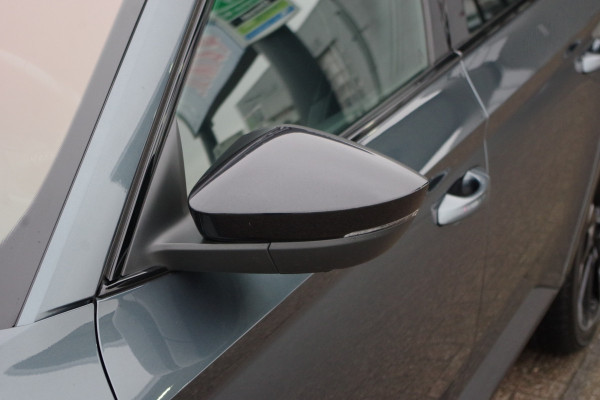 Škoda Superb Combi 1.4 TSI 218 PK iV Sportline Business PHEV, Adap. Cruise Control, 360 Camera, Matrix-LED