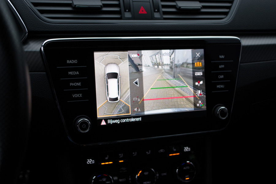 Škoda Superb Combi 1.4 TSI 218 PK iV Sportline Business PHEV, Adap. Cruise Control, 360 Camera, Matrix-LED