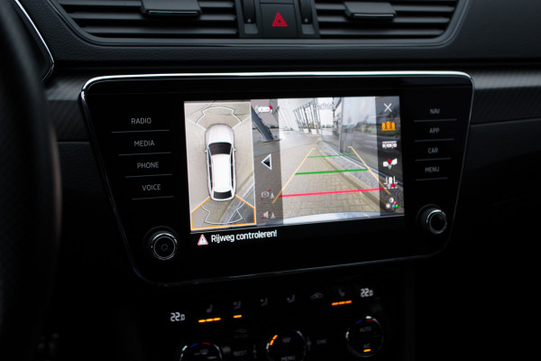 Škoda Superb Combi 1.4 TSI 218 PK iV Sportline Business PHEV, Adap. Cruise Control, 360 Camera, Matrix-LED