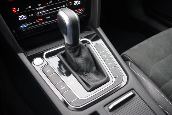 Volkswagen Passat Variant 1.4 TSI GTE 218 PK BNS PHEV, Trekhaak, Matrix-LED, Adap. Cruise Control