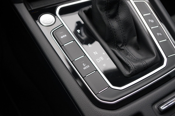 Volkswagen Passat Variant 1.4 TSI GTE 218 PK BNS PHEV, Trekhaak, Matrix-LED, Adap. Cruise Control