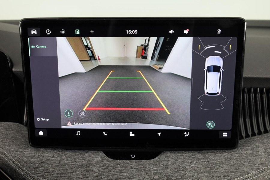 Škoda Superb Combi First Edition 1.5 MHEV 150 pk TSI e | Navigatie | Parkeercamera | Verwarmbare voorstoelen en achterbank | 18 inch Lichtmetalen velgen | Verlengde garantie