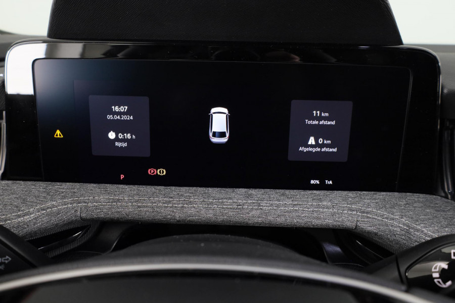 Škoda Superb Combi First Edition 1.5 MHEV 150 pk TSI e | Navigatie | Parkeercamera | Verwarmbare voorstoelen en achterbank | 18 inch Lichtmetalen velgen | Verlengde garantie