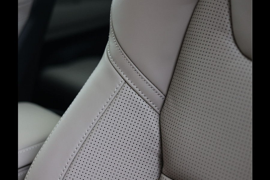 Volvo XC90 T8 AWD Ultra Dark | Direct rijden - Luchtvering - Trekhaak - Bowers&Wilkins