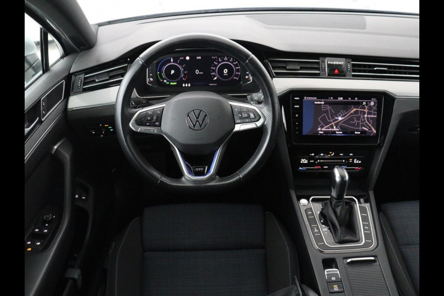 Volkswagen Passat 1.4 TSI PHEV GTE | Trekhaak | Adaptive cruise | Camera | Matrix LED | Keyless | Carplay | Navigatie | Park Assist | Plug In