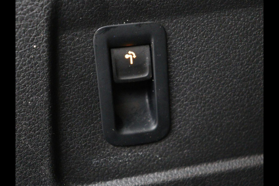 Volkswagen Passat 1.4 TSI PHEV GTE | Trekhaak | Adaptive cruise | Camera | Matrix LED | Keyless | Carplay | Navigatie | Park Assist | Plug In