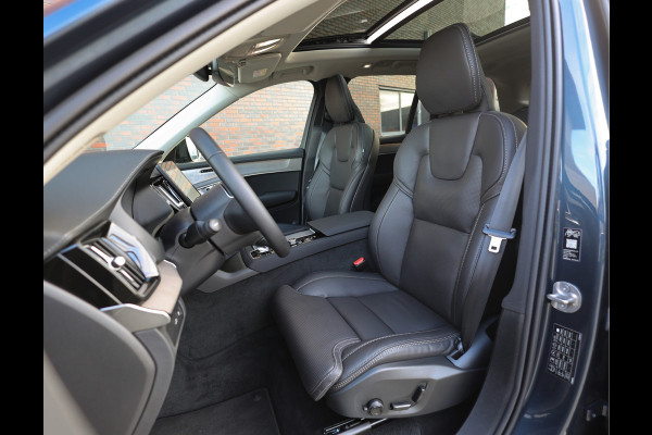 Volvo XC90 T8 AWD Ultra Dark | Pano - Massage - Trekhaak - B&W
