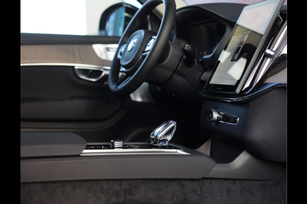 Volvo XC90 T8 AWD Ultra Dark | Pano - Massage - Trekhaak - B&W