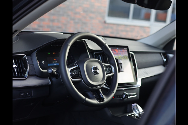 Volvo XC90 T8 AWD Ultra Dark | Pano - Massage - Trekhaak - B&W