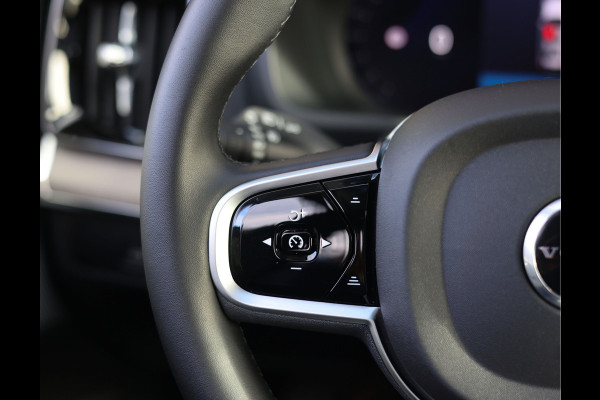 Volvo XC90 T8 AWD Ultra Dark | Pano - Massage - Trekhaak - B&W