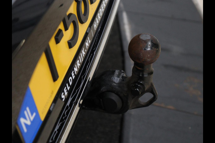 Volkswagen Arteon Shooting Brake 1.4 TSI eHybrid R-Line | Panoramadak | Stoelverwarming | LED Plus | Sfeerverlichting | Carplay | Trekhaak | Achterbankverwarming | Adaptive cruise | Navigatie | PHEV | Plug In