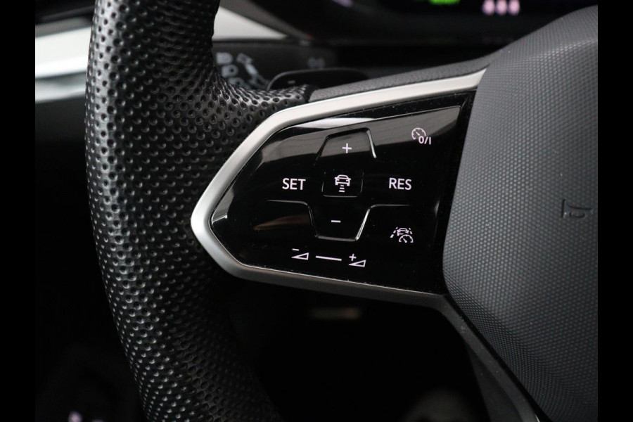 Volkswagen Arteon Shooting Brake 1.4 TSI eHybrid R-Line | Panoramadak | Stoelverwarming | LED Plus | Sfeerverlichting | Carplay | Trekhaak | Achterbankverwarming | Adaptive cruise | Navigatie | PHEV | Plug In