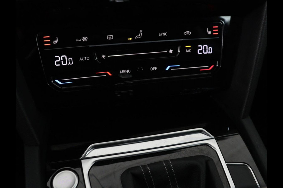 Volkswagen Arteon Shooting Brake 1.4 TSI eHybrid R-Line | Panoramadak | Stoelverwarming | LED Plus | Sfeerverlichting | Carplay | Trekhaak | Achterbankverwarming | Adaptive cruise | Navigatie | PHEV | Plug In