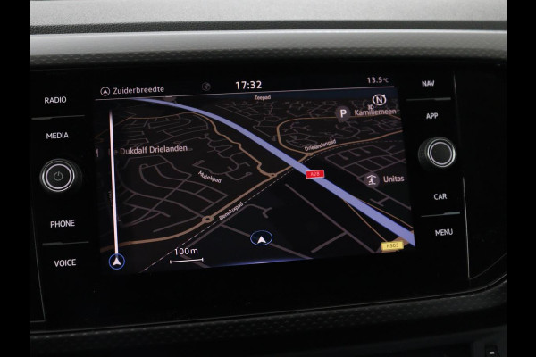 Volkswagen T-Cross 1.0 TSI Life Business | Carplay | Full LED | Keyless | Adaptive cruise | Navigatie | Parkeerhulp | Climate control | Parkeerhulp | Dodehoek detectie | Bluetooth