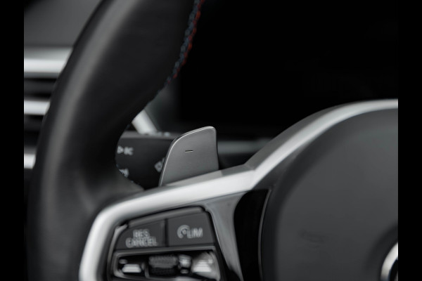 BMW 4 Serie Cabrio M440i xDrive - Trekhaak - Driving Ass Prof - Harman Kardon - Camera