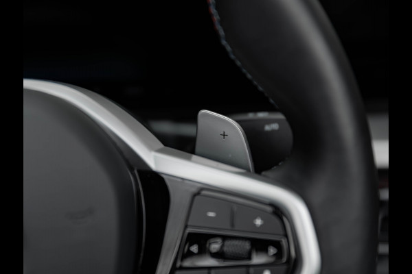 BMW 4 Serie Cabrio M440i xDrive - Trekhaak - Driving Ass Prof - Harman Kardon - Camera