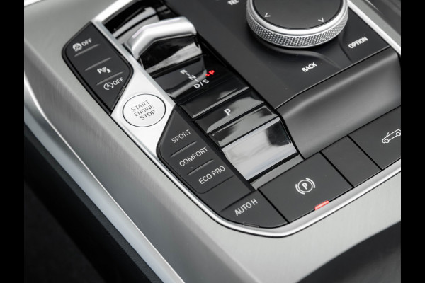 BMW 4 Serie Cabrio M440i xDrive - Trekhaak - Driving Ass Prof - Harman Kardon - Camera