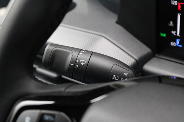 Ford Transit Custom 320 2.0 TDCI L2H1 Trend AWD 170pk - 2x Schuif - ACC - Stoel/Stuurverwarming - Trekhaak - Hout inbouw - Impriaal - Rijklaar