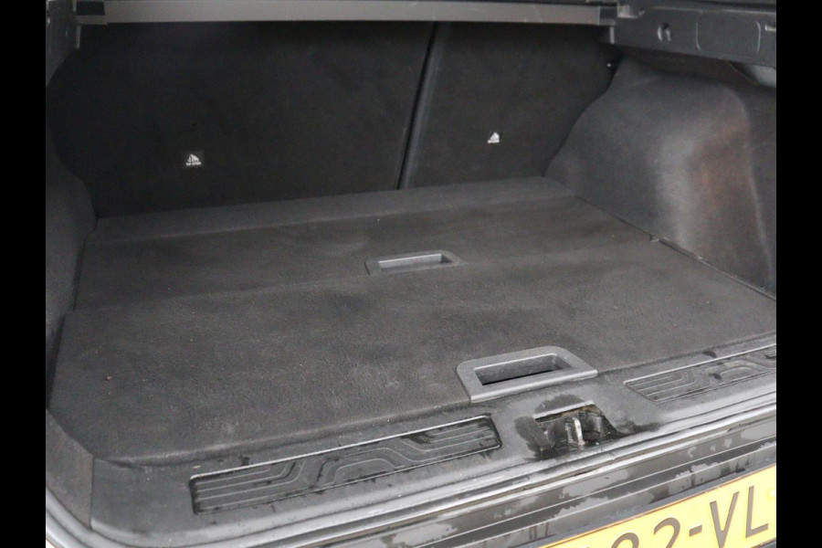 Renault Kadjar 1.3 TCe Zen | Automaat | Trekhaak | Carplay | Navigatie | Keyless | Parkeerhulp | Cruise control | Bluetooth | DAB | Climate control