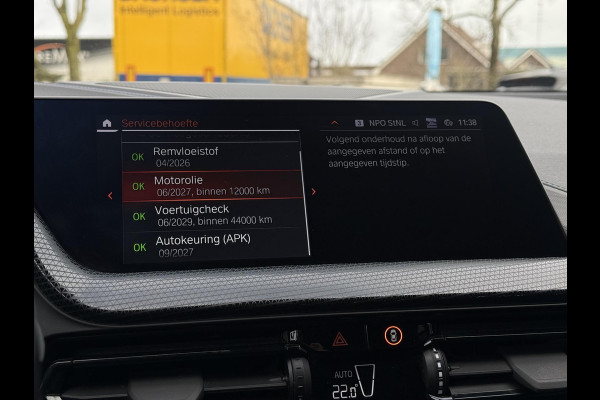 BMW 1-serie 118i Aut. M-Sport Edition | Panorama | Camera | Sport Stoelen | Sfeer Verlichting | Apple Carplay |