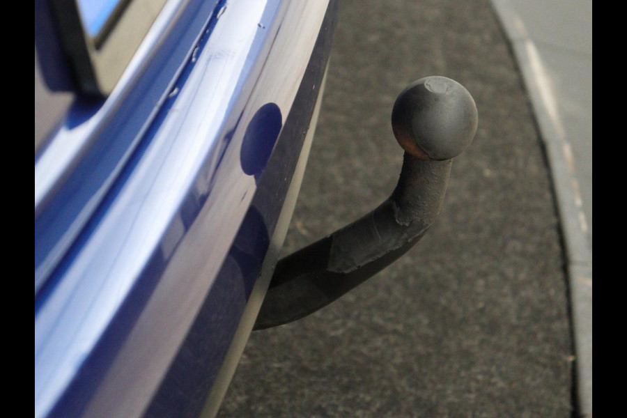 Renault Mégane 1.3 TCe Intens | Trekhaak | Carplay | Keyless | Full LED | Navigatie | Parkeerhulp | Cruise control | Bluetooth | Climate control