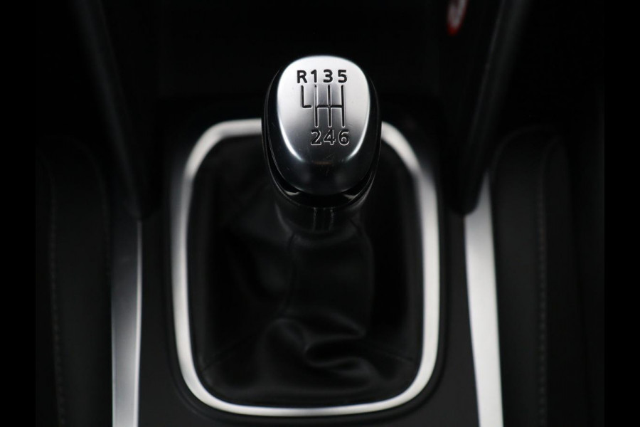 Renault Mégane 1.3 TCe Intens | Trekhaak | Carplay | Keyless | Full LED | Navigatie | Parkeerhulp | Cruise control | Bluetooth | Climate control