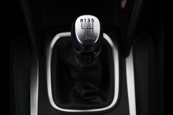 Renault Mégane 1.3 TCe Intens | Trekhaak | Carplay | Keyless | Full LED | Navigatie | Parkeerhulp | Cruise control | Bluetooth | Climate control