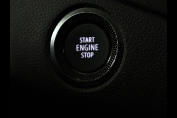 Renault Mégane 1.3 TCe Intens | Trekhaak | Carplay | Keyless | Full LED | Navigatie | Parkeerhulp | Cruise control | Bluetooth | Climate control