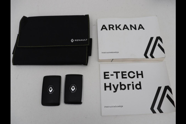 Renault Arkana 1.6 E-Tech Hybrid 145 R.S. Line | Panoramadak | Leder/Alcantara | Trekhaak | Stoelverwarming | Adaptive cruise | Camera | Carplay | Keyless | Park Assist | Full LED | Navigatie