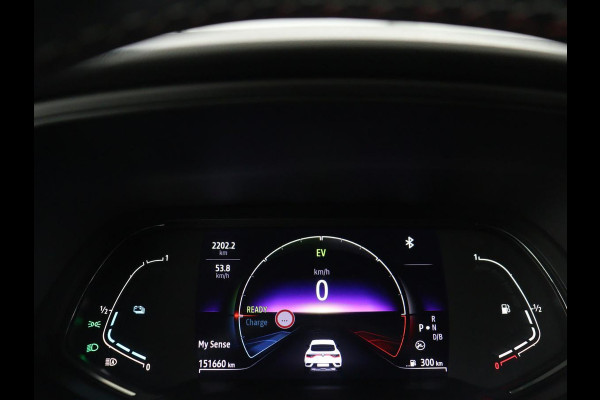 Renault Arkana 1.6 E-Tech Hybrid 145 R.S. Line | Panoramadak | Leder/Alcantara | Trekhaak | Stoelverwarming | Adaptive cruise | Camera | Carplay | Keyless | Park Assist | Full LED | Navigatie