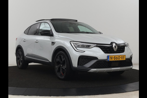 Renault Arkana 1.6 E-Tech Hybrid 145 R.S. Line | Panoramadak | Leder/Alcantara | Trekhaak | Stoelverwarming | Adaptive cruise | Camera | Carplay | Keyless | Park Assist | Full LED | Navigatie