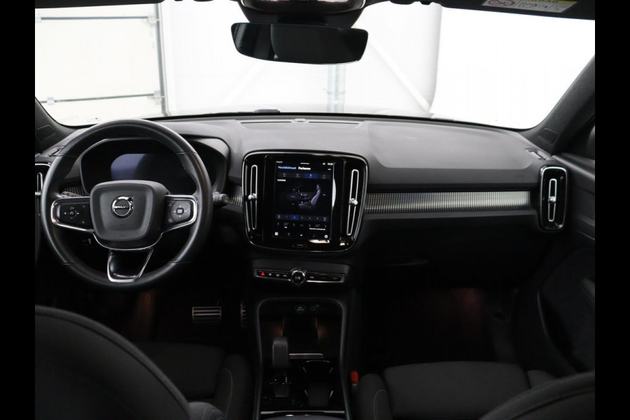 Volvo XC40 Recharge Core | SOH 95% | Stoel & stuurverwarming | Trekhaak | Camera | Carplay | Navigatie | Parkeerhulp | Full LED
