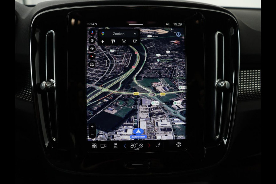 Volvo XC40 Recharge Core | SOH 95% | Stoel & stuurverwarming | Trekhaak | Camera | Carplay | Navigatie | Parkeerhulp | Full LED