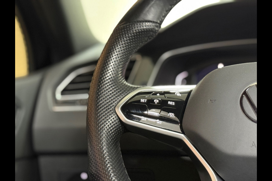 Volkswagen Tiguan 1.4 TSI eHybrid R-Line Business+ | VOL! | Pano | IQ Led | Dynamic Light Assist | Trekhaak | Discover Media | ACC