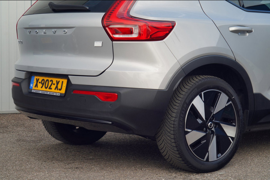 Volvo XC40 Single Motor Essential 69 kWh / 31dkm NAP / Elek. Trekhaak / Camera / Carplay / NL-Auto